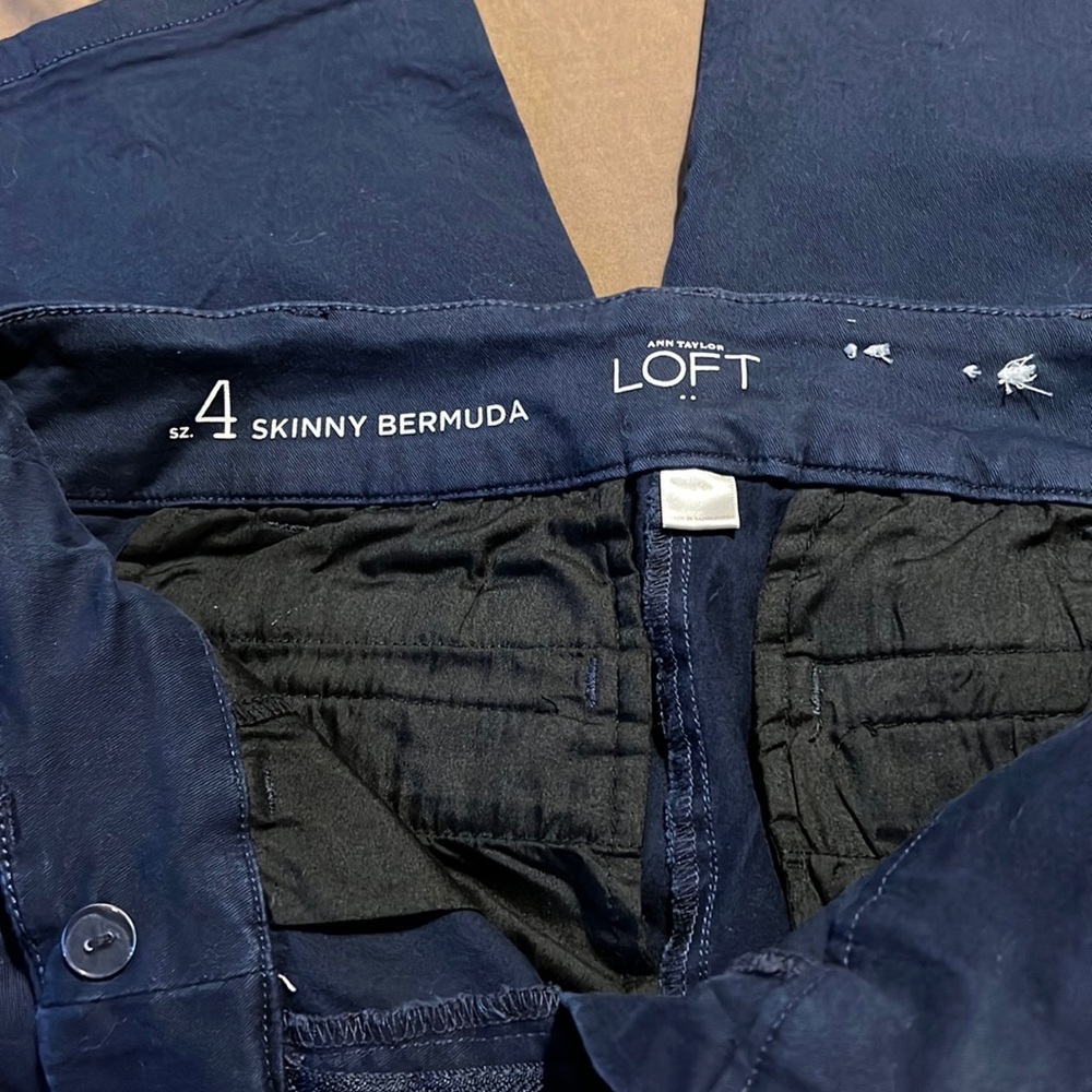 Ann Taylor LOFT skinny Bermuda shorts size 4